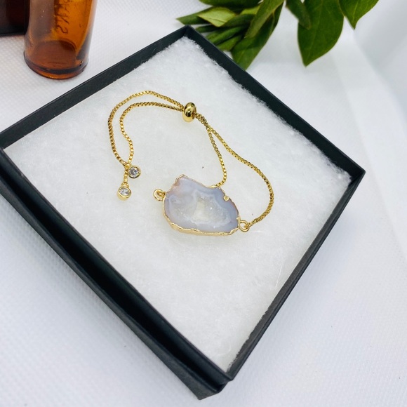 18K Milky White Agate Geode Bracelet - Picture 3 of 8